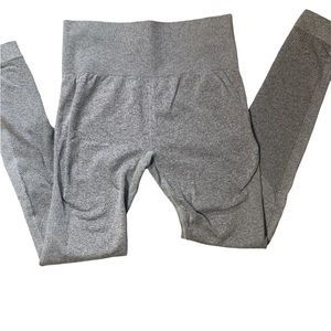 New grey compression booty lift leggings